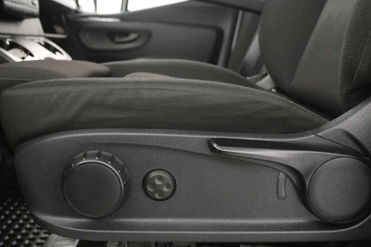215 CDI L2H2 150PK | Automaat | Airco | Cruise | Camera | Carplay | 3 Zits | Elektrpakket