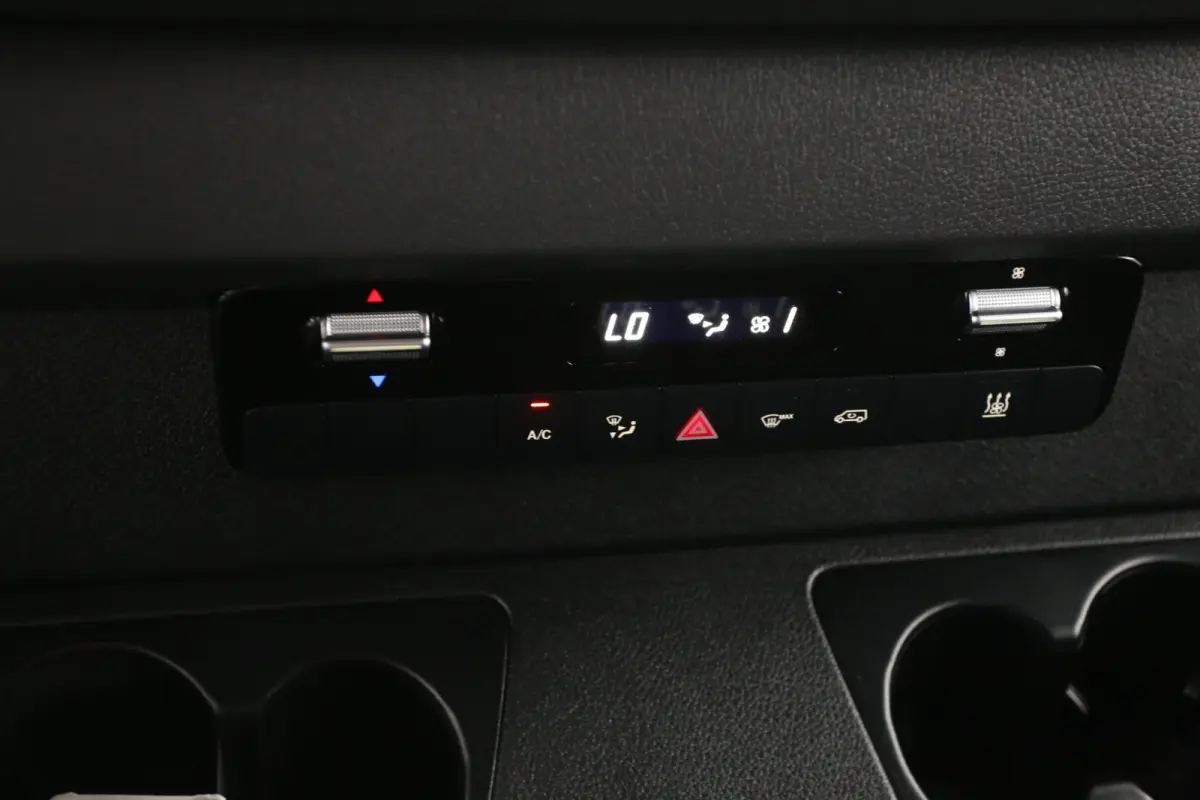 215 CDI L2H2 150PK | Automaat | Airco | Cruise | Camera | Carplay | 3 Zits | Elektrpakket