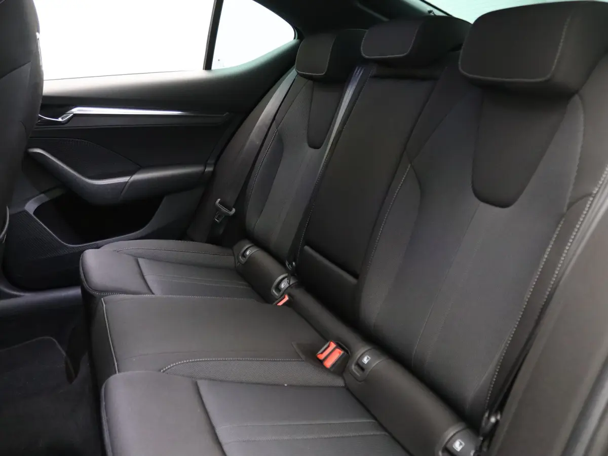 204pk TSI iV PHEV Business Edition Head-Up | Stoel-/stuurverw.