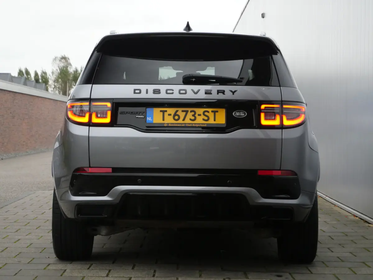P300e 1.5 SE 309 Pk Automaat Navi / DAB / Apple Carplay / Leder / Camera