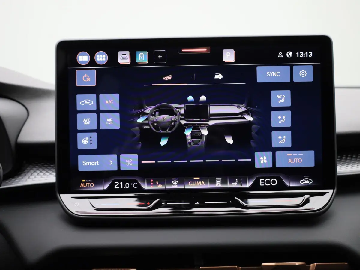 1.5 TSI e-Hybrid Essential PHEV | DEMO | PANORAMADAK | ACHTERUITRIJCAMERA | STOELVERWARMING | STUURWIELVERWARMING | ELEKTRISCHE KOFFERKLEP | TREKHAAK | CLIMATE CONTROL | ADAPTIVE CRUISE CONT