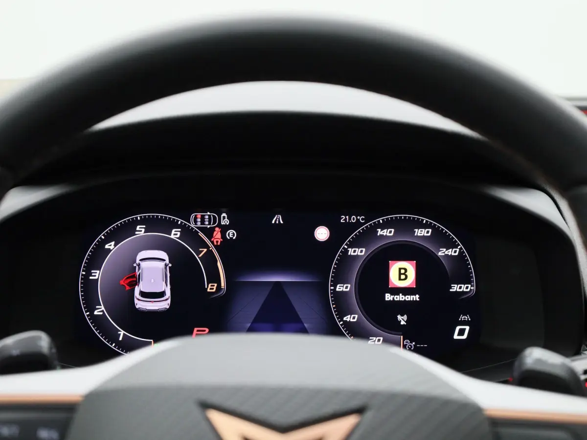 1.5 TSI e-Hybrid Essential PHEV | DEMO | PANORAMADAK | ACHTERUITRIJCAMERA | STOELVERWARMING | STUURWIELVERWARMING | ELEKTRISCHE KOFFERKLEP | TREKHAAK | CLIMATE CONTROL | ADAPTIVE CRUISE CONT