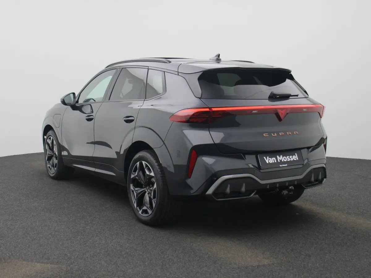 1.5 TSI e-Hybrid Essential PHEV | DEMO | PANORAMADAK | ACHTERUITRIJCAMERA | STOELVERWARMING | STUURWIELVERWARMING | ELEKTRISCHE KOFFERKLEP | TREKHAAK | CLIMATE CONTROL | ADAPTIVE CRUISE CONT