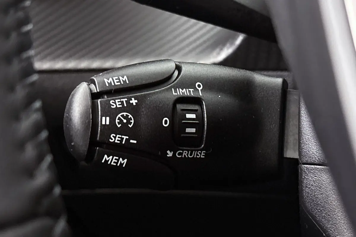 1.2 PureTech 75 Style Apple CarPlay Airco Cruise Control
