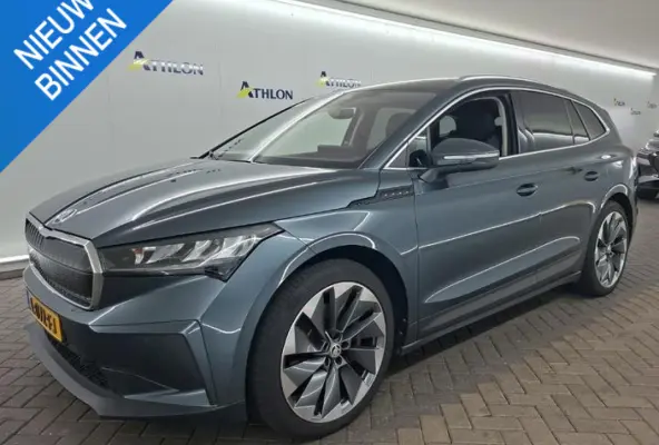 80 (90% SOH) I STOELVERWARMING I P-CAMERA I KEYLESS ENTRY I NAVIGATIE