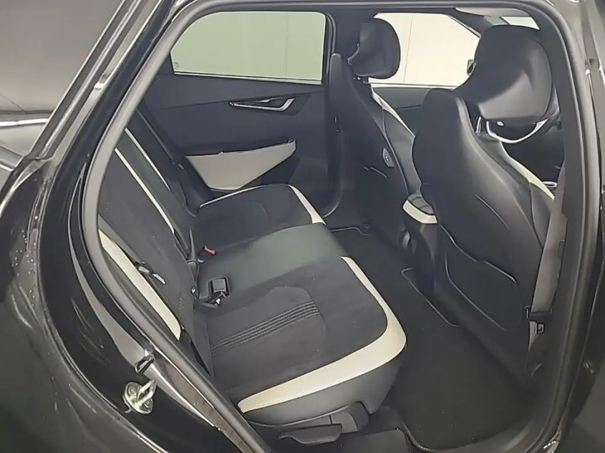 GT-LINE 77.4 kWh I SCHUIF/KANTELDAK I PREMIUM AUDIO I ALL-IN PRIJS