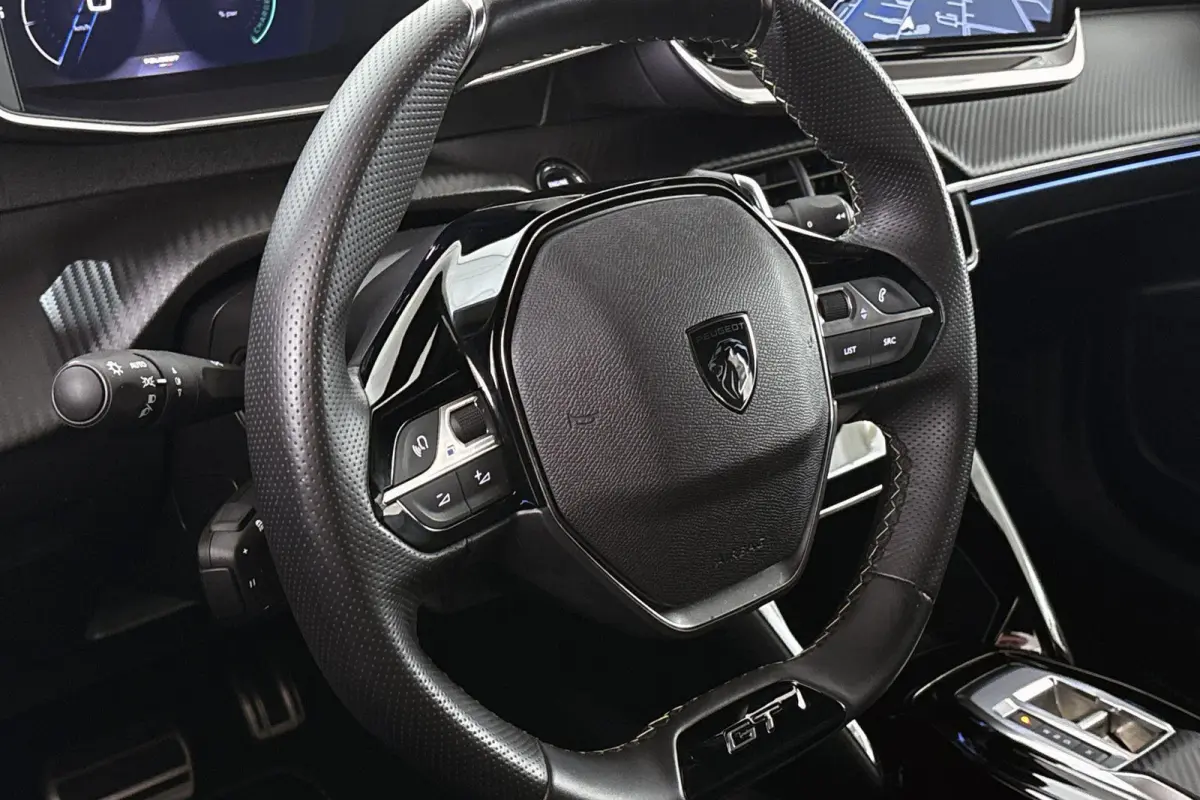 1.2 Hybrid 136 GT Keyless Camera Adaptive Cruise