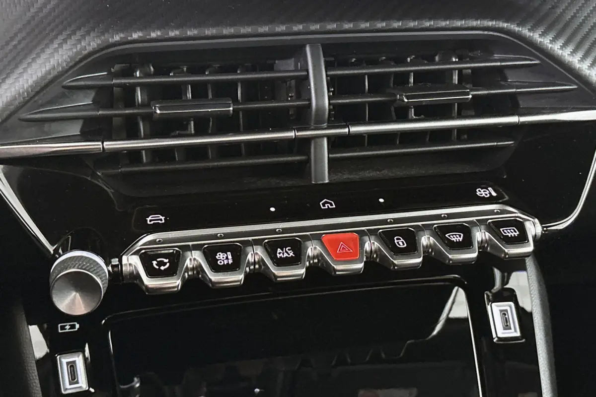 1.2 Hybrid 136 GT Keyless Camera Adaptive Cruise