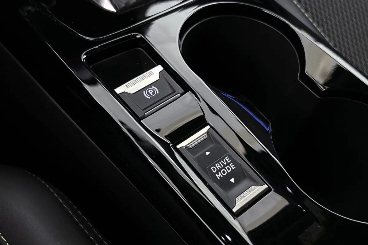 1.2 Hybrid 136 GT Keyless Camera Adaptive Cruise