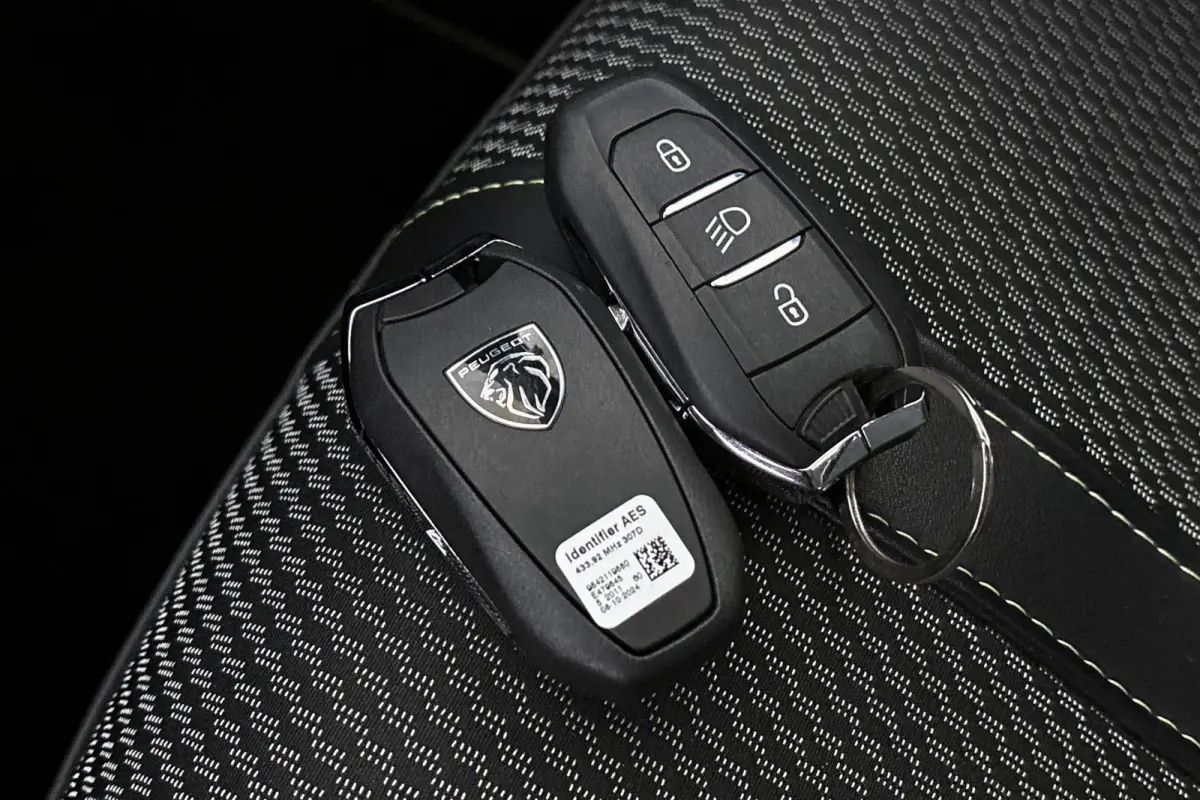 1.2 Hybrid 136 GT Keyless Camera Adaptive Cruise