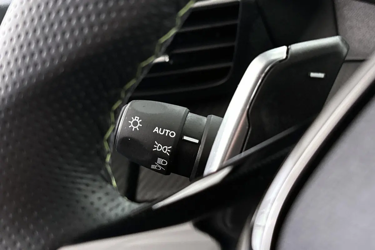 1.2 Hybrid 136 GT Keyless Camera Adaptive Cruise