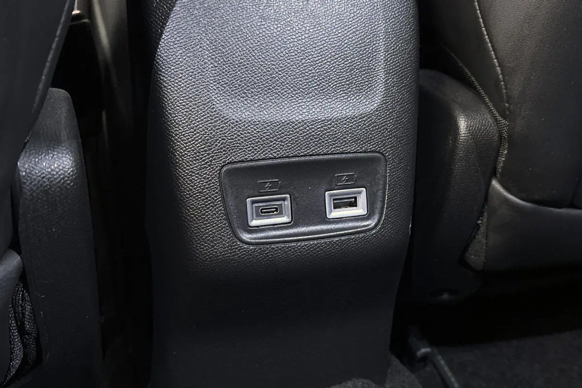 1.2 Hybrid 136 GT Keyless Camera Adaptive Cruise