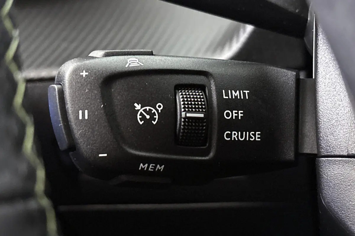 1.2 Hybrid 136 GT Keyless Camera Adaptive Cruise
