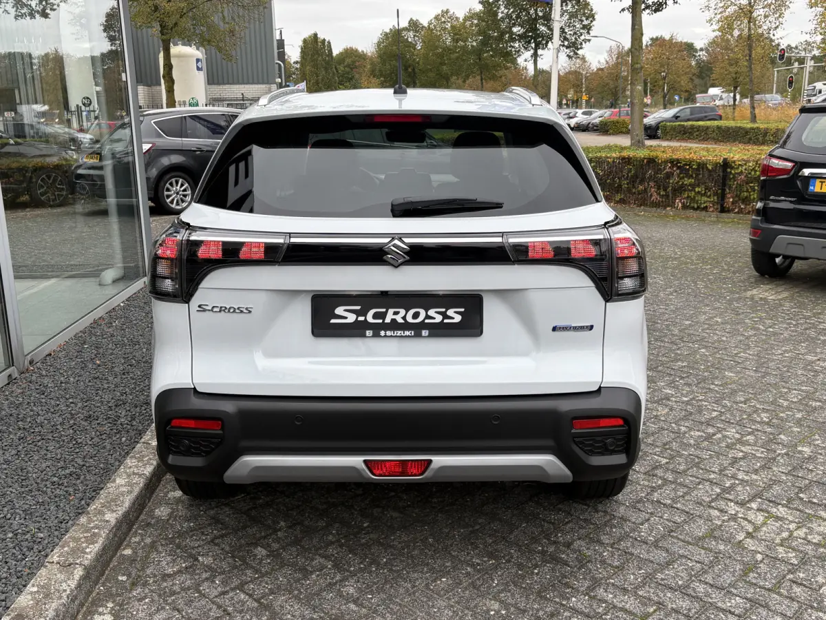 1.4 Boosterjet Style Smart Hybrid Automaat | In meerdere kleuren leverbaar | €2.000,- voordeel |