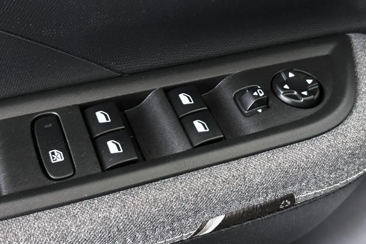GS 44 kWh Stuur-Stoelverwarming Camera Apple CarPlay