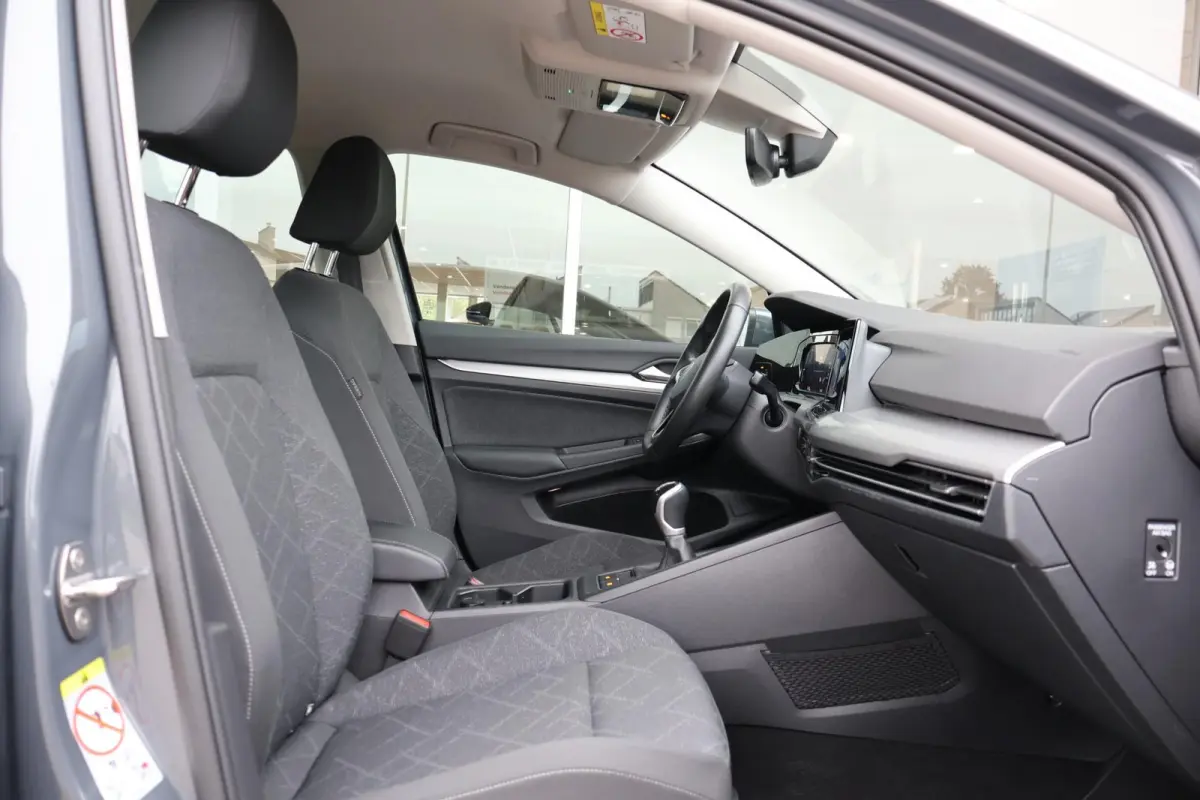 1.0 TSI 110pk Life | Navigatie | Camera | PDC | Adaptive Cruise