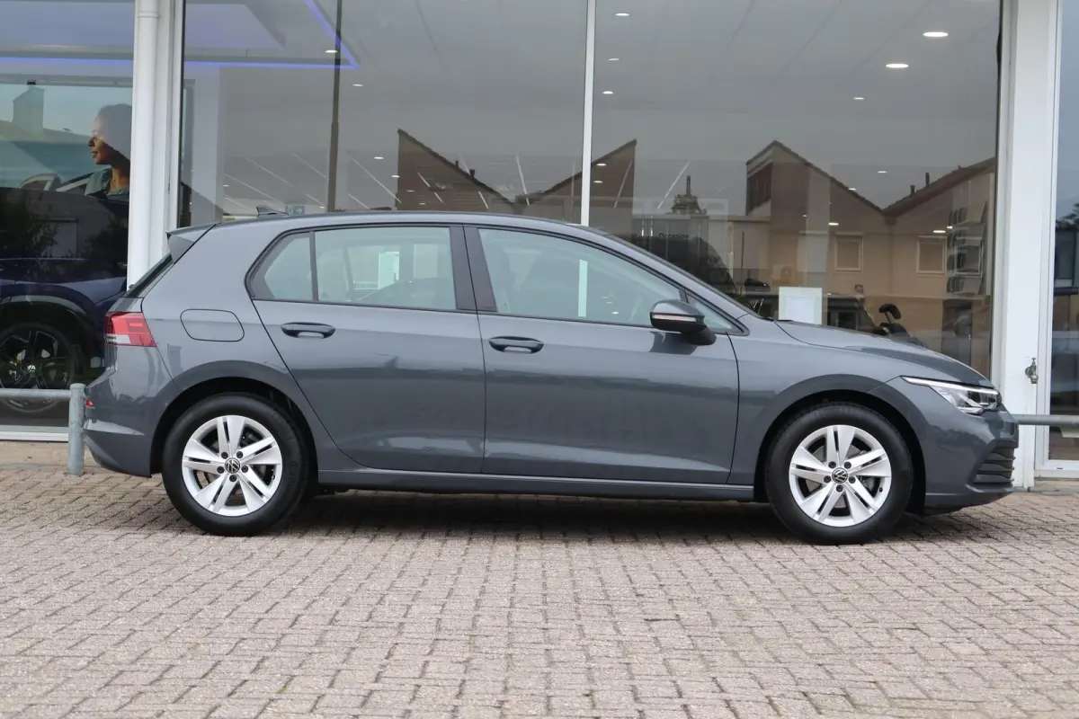 1.0 TSI 110pk Life | Navigatie | Camera | PDC | Adaptive Cruise