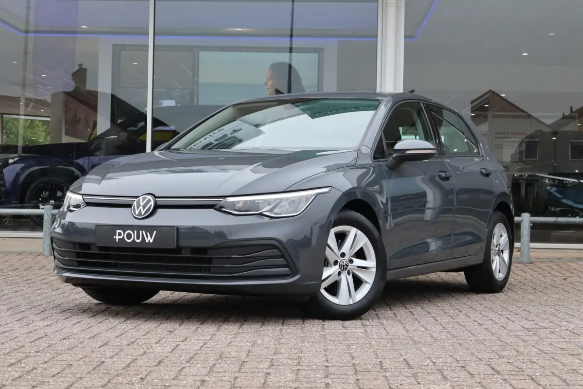 1.0 TSI 110pk Life | Navigatie | Camera | PDC | Adaptive Cruise