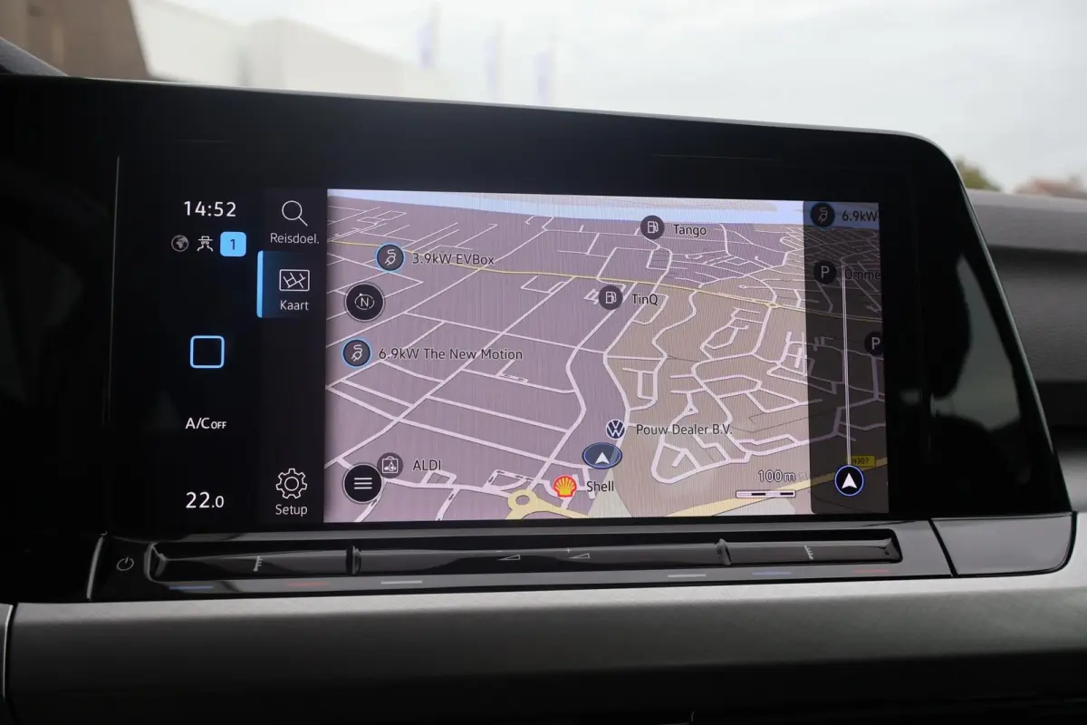 1.0 TSI 110pk Life | Navigatie | Camera | PDC | Adaptive Cruise