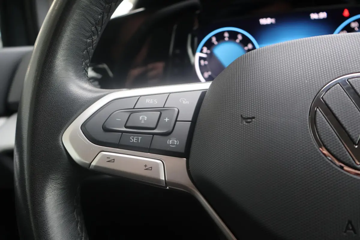1.0 TSI 110pk Life | Navigatie | Camera | PDC | Adaptive Cruise