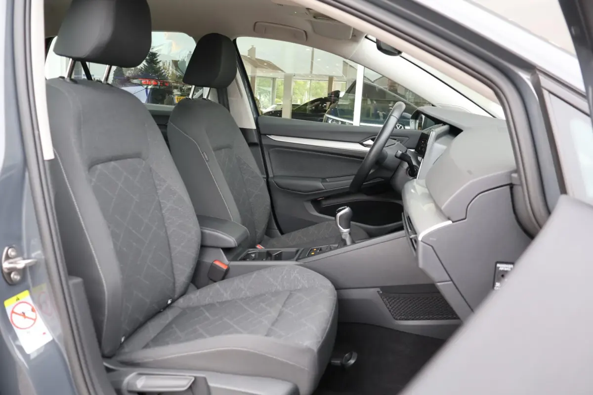 1.0 TSI 110pk Life | Navigatie | Camera | PDC | Adaptive Cruise