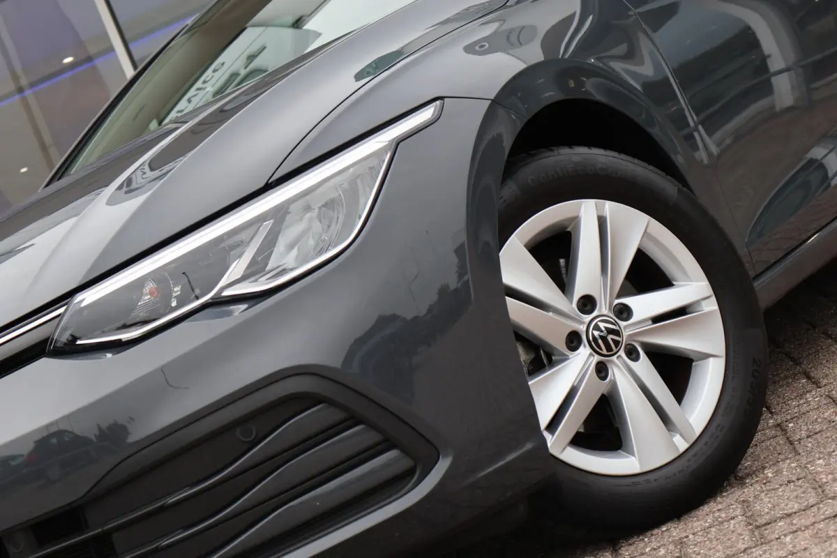 1.0 TSI 110pk Life | Navigatie | Camera | PDC | Adaptive Cruise