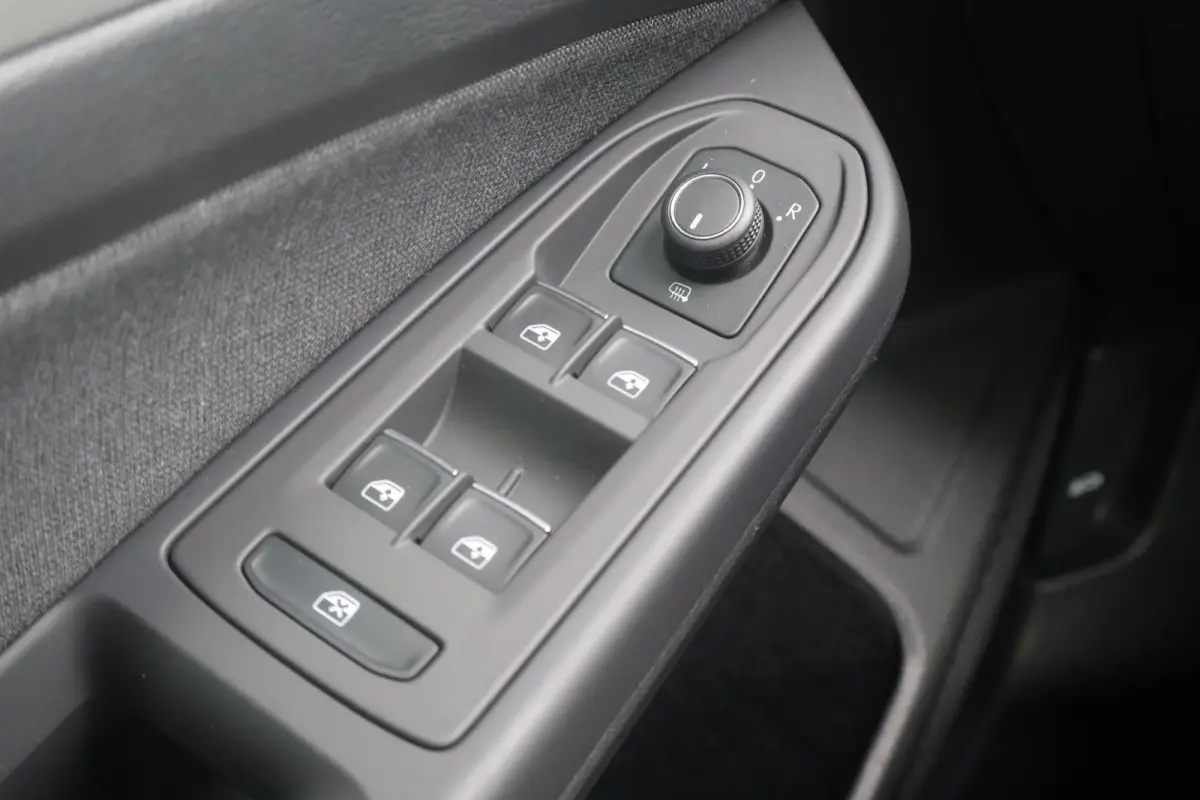 1.0 TSI 110pk Life | Navigatie | Camera | PDC | Adaptive Cruise