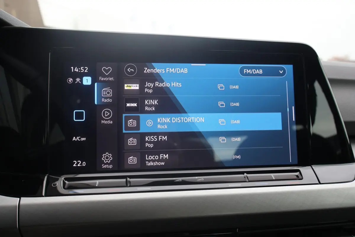 1.0 TSI 110pk Life | Navigatie | Camera | PDC | Adaptive Cruise
