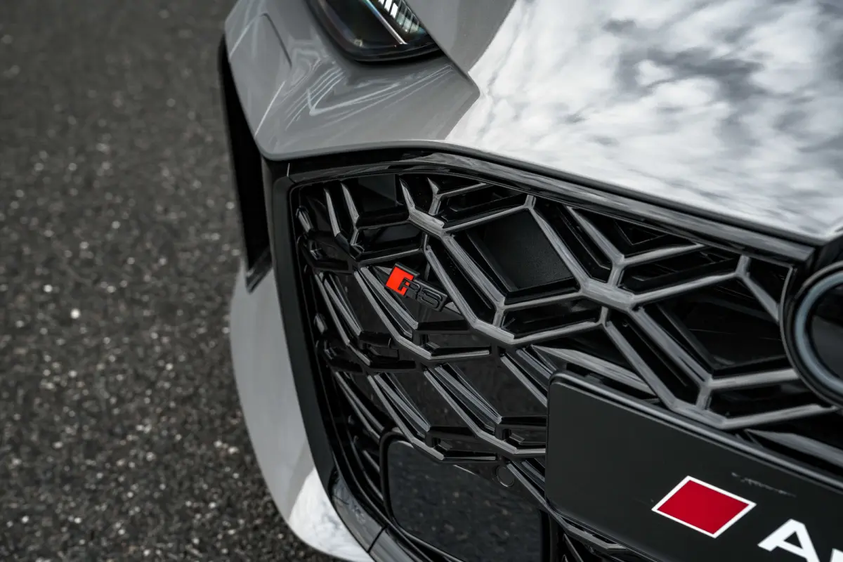RS 5 Avant 2.9 TFSI PHEV quattro