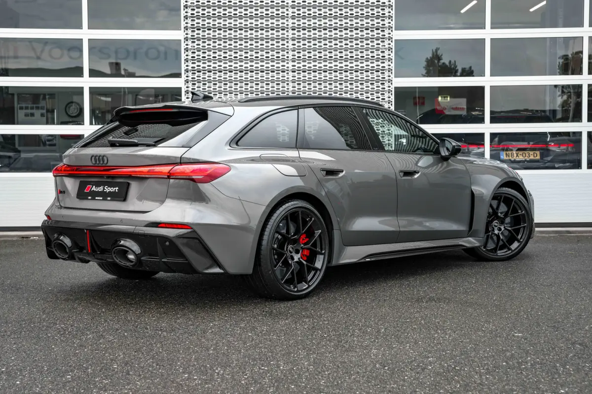 RS 5 Avant 2.9 TFSI PHEV quattro