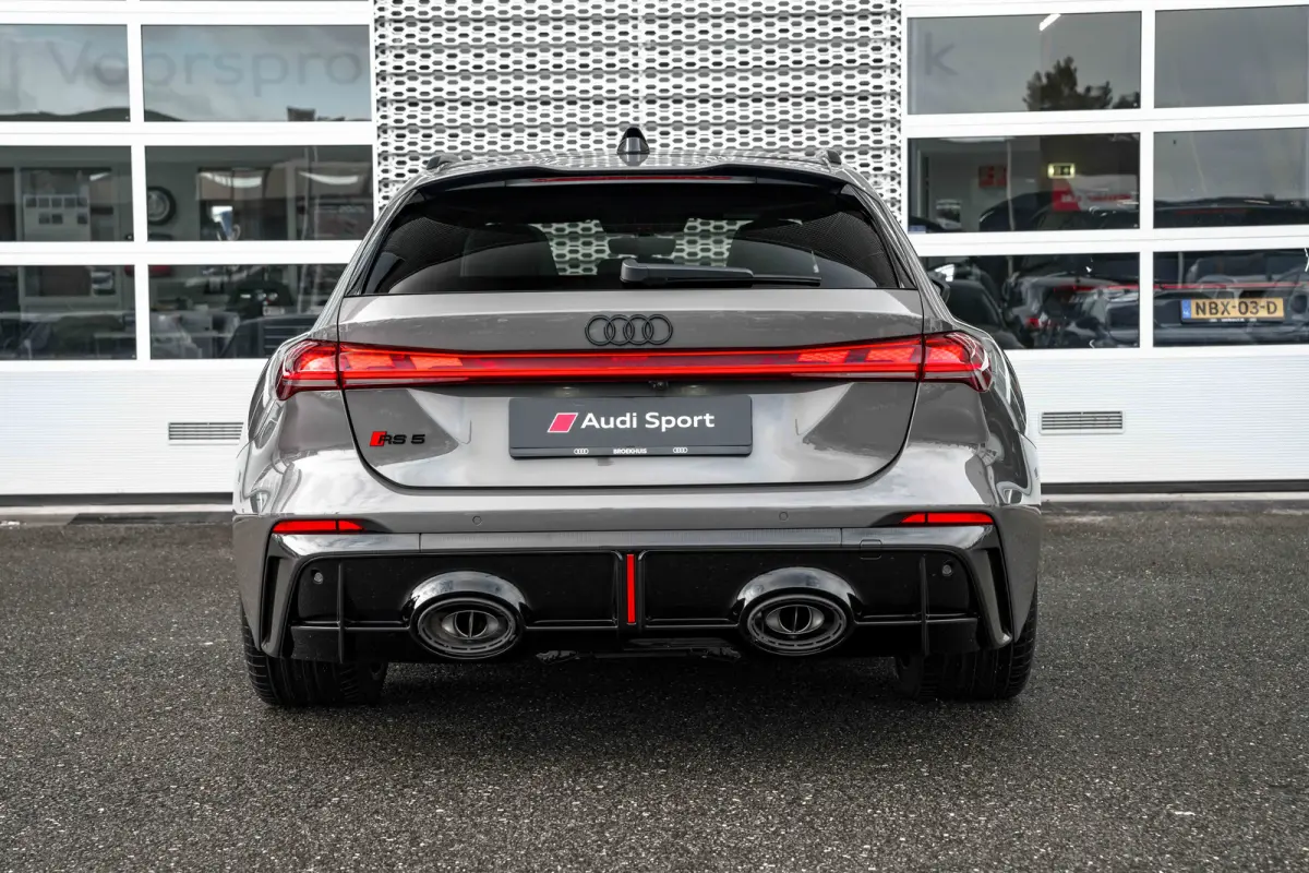 RS 5 Avant 2.9 TFSI PHEV quattro