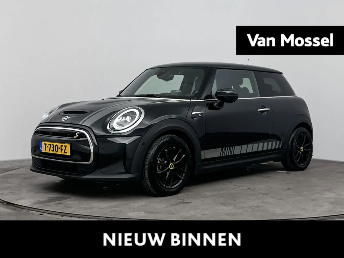 MINI Yours 33 kWh | NAVIGATIE | CLIMATE CONTROL | HEADUP DISPLAY | LEDER | SFEERVERLICHTING | CAMERA | PARKEERSENSOREN V+A | LMV |