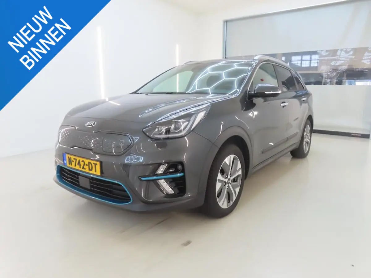 EXECUTIVELINE 64 kWh (99% SOH) I AUTOMAAT I TREKHAAK I STOELVERWARMING I P-CAMERA I PREMIUM AUDIO