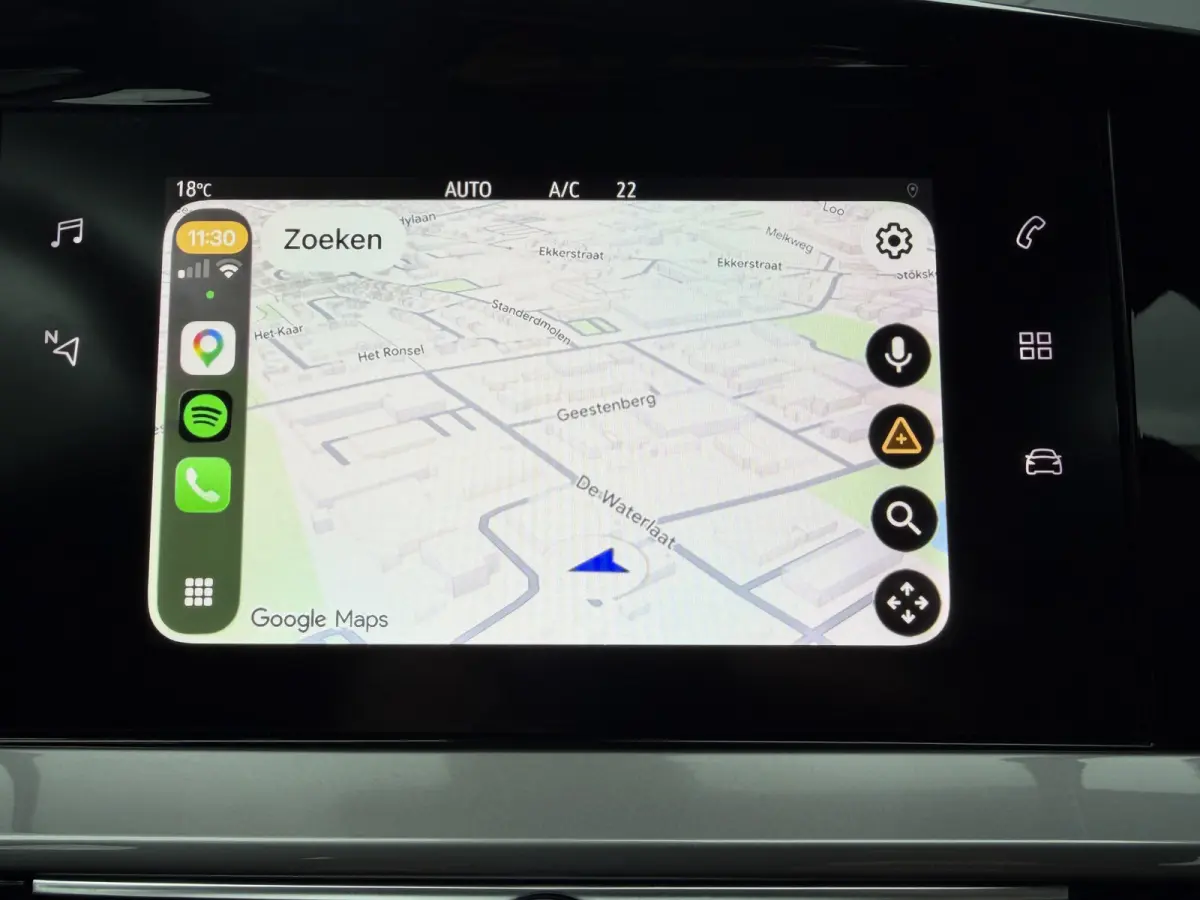 Elegance (Camera - Automatische Airco - Navigatie via APP - LED - 17"incl 4S - Parkeersensoren - Keyless start)
