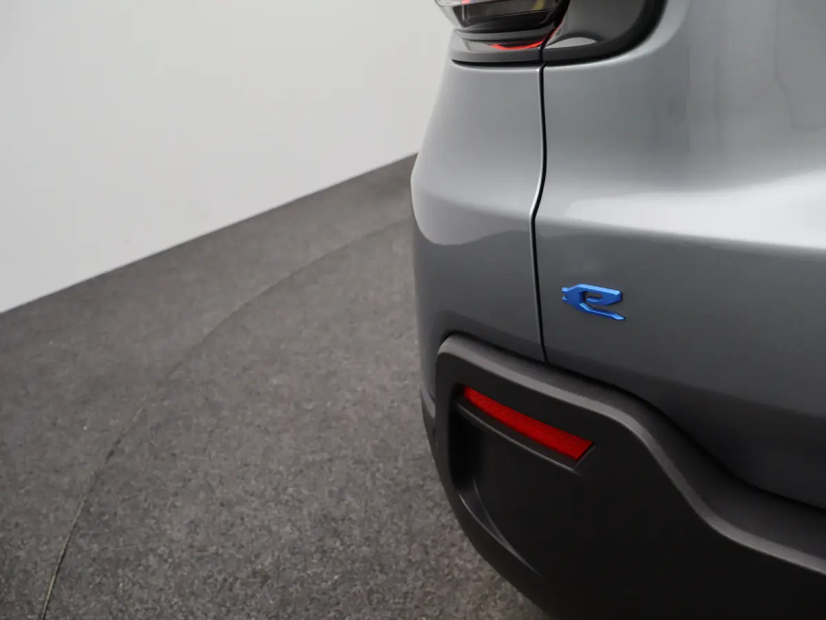 Summit 54 kWh 98% SOH | Tot 8 Jaar Fabrieksgarantie | Carplay Draadloos | Stoelverwarming | Camera | PDC V+A | Keyless | Voorconditionering | Origineel NL!