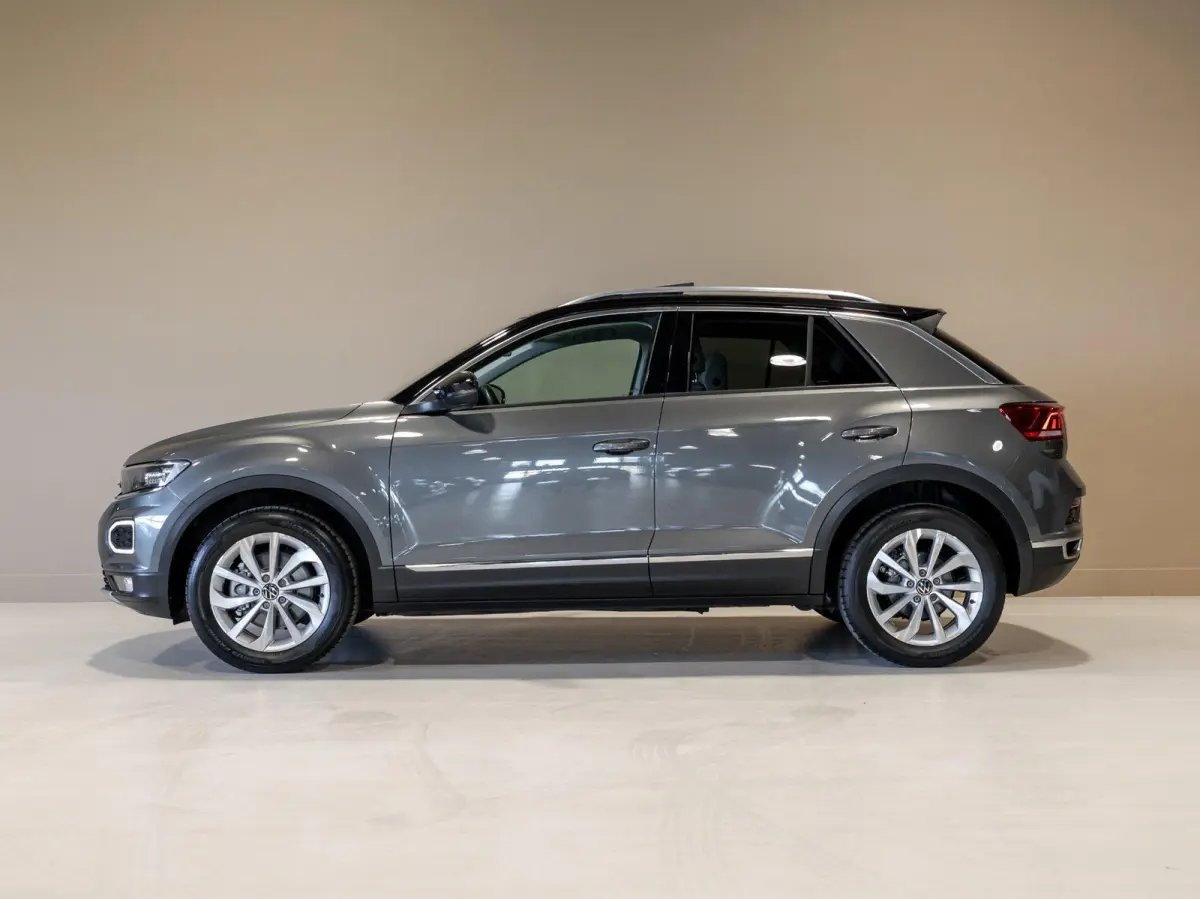 1.5 TSI Sport / 150pk / Panorama dak / Lederen bekleding / Achteruitrijcamera / Stoelverwarming /