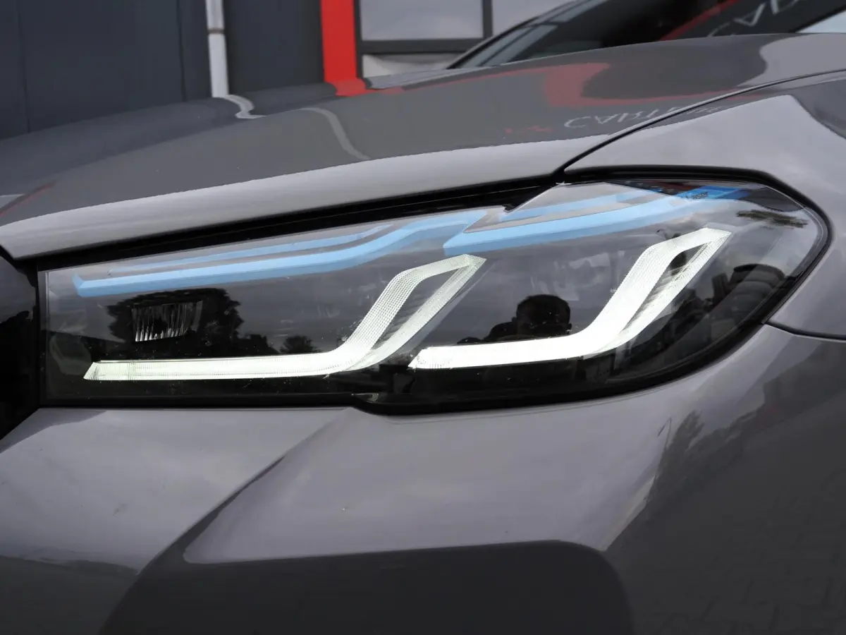 530e M-Sport | 530e M-Sport | Laser | Pano | ACC | M5 Stoelen | SOH 90% | H&K | 360 Cam | Stuurwielverwarming | Carplay - Android | Breedset | Leder | Memory | Head-Up | Lane Assist | Ambien