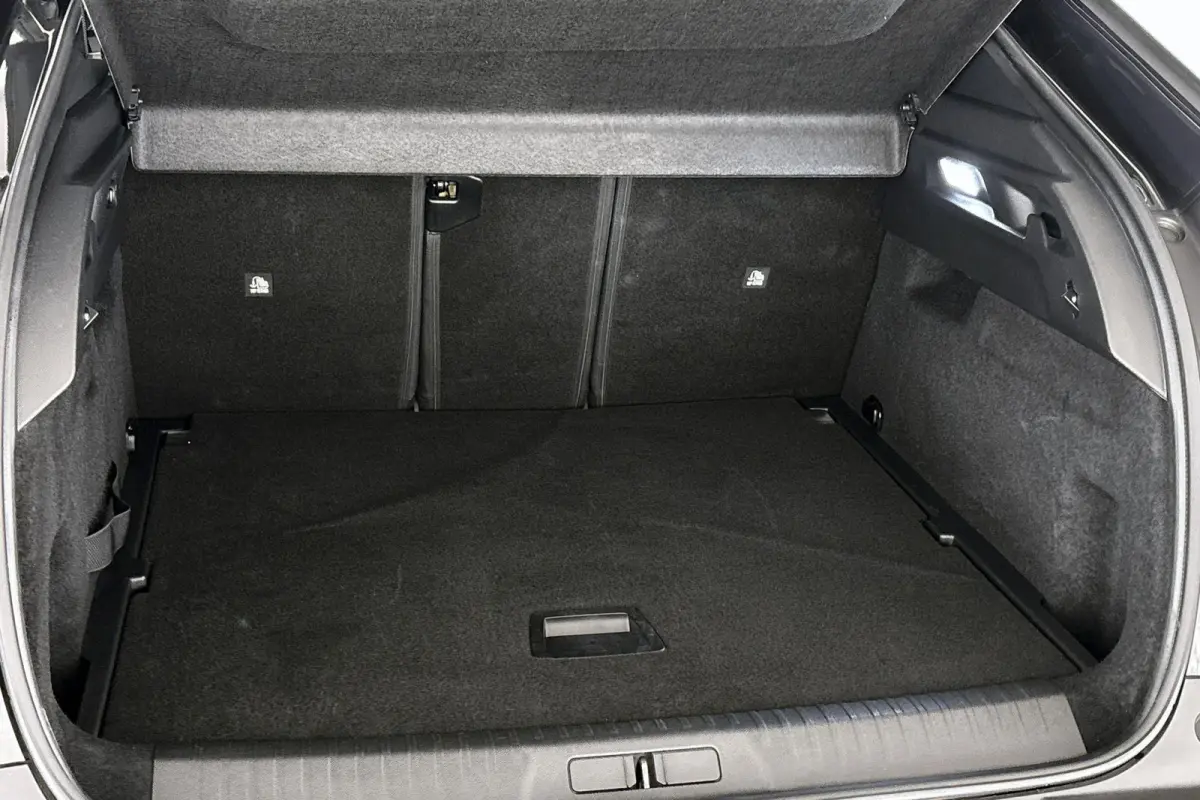 1.2 Hybrid 145 Allure Stuur-Stoelverwarming 360 Camera Panoramic Navi