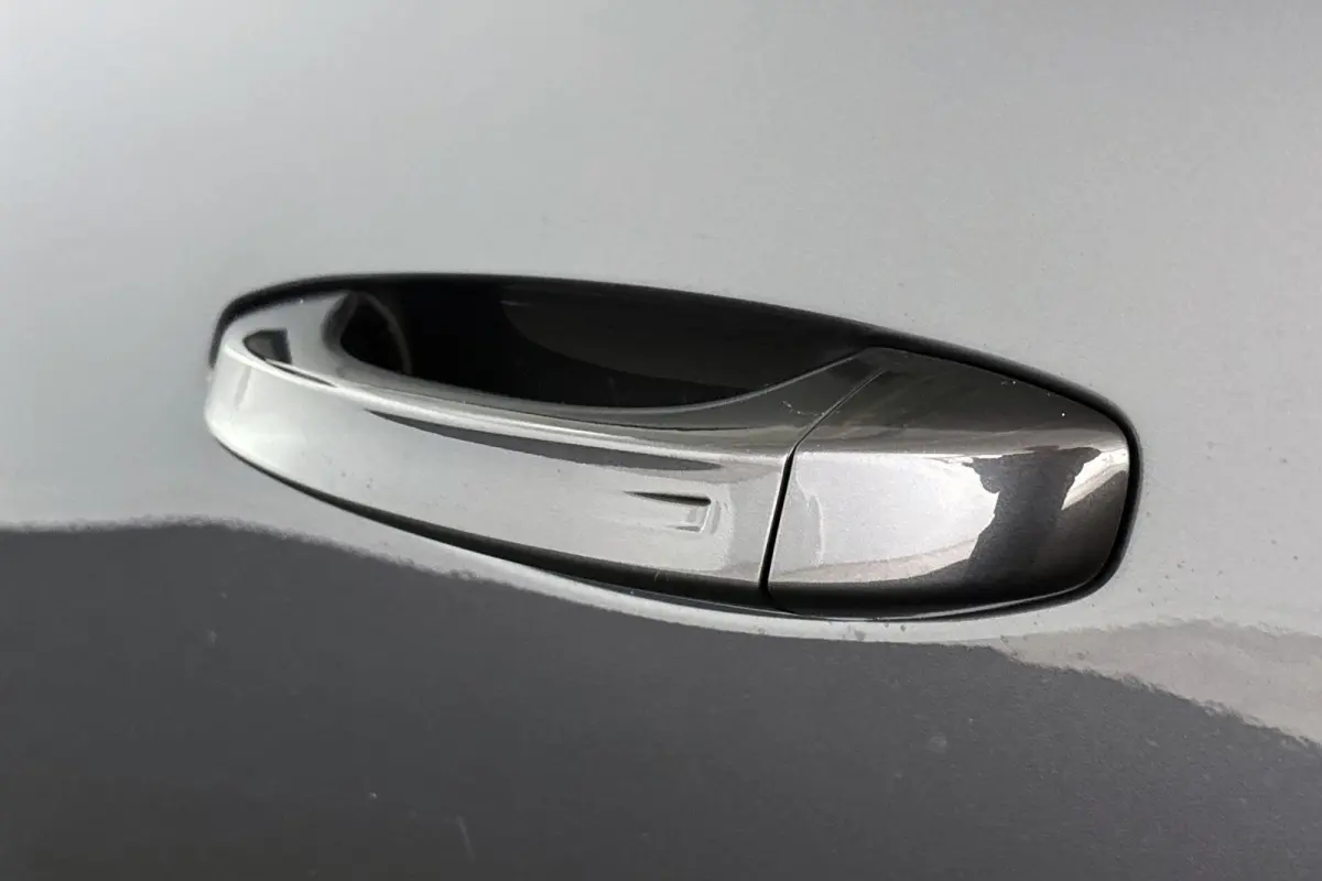1.2 Hybrid 145 Allure Stuur-Stoelverwarming 360 Camera Panoramic Navi