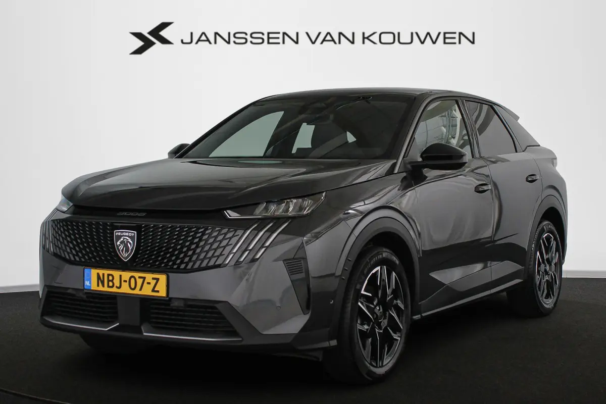 1.2 Hybrid 145 Allure Stuur-Stoelverwarming 360 Camera Panoramic Navi