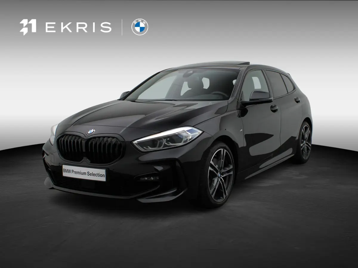5-deurs 118i Executive | M Sportpakket | Audio Media Pack | Parking Pack | Safety Pack | Panoramadak | Active Cruise Control | DAB | HiFi | 18''