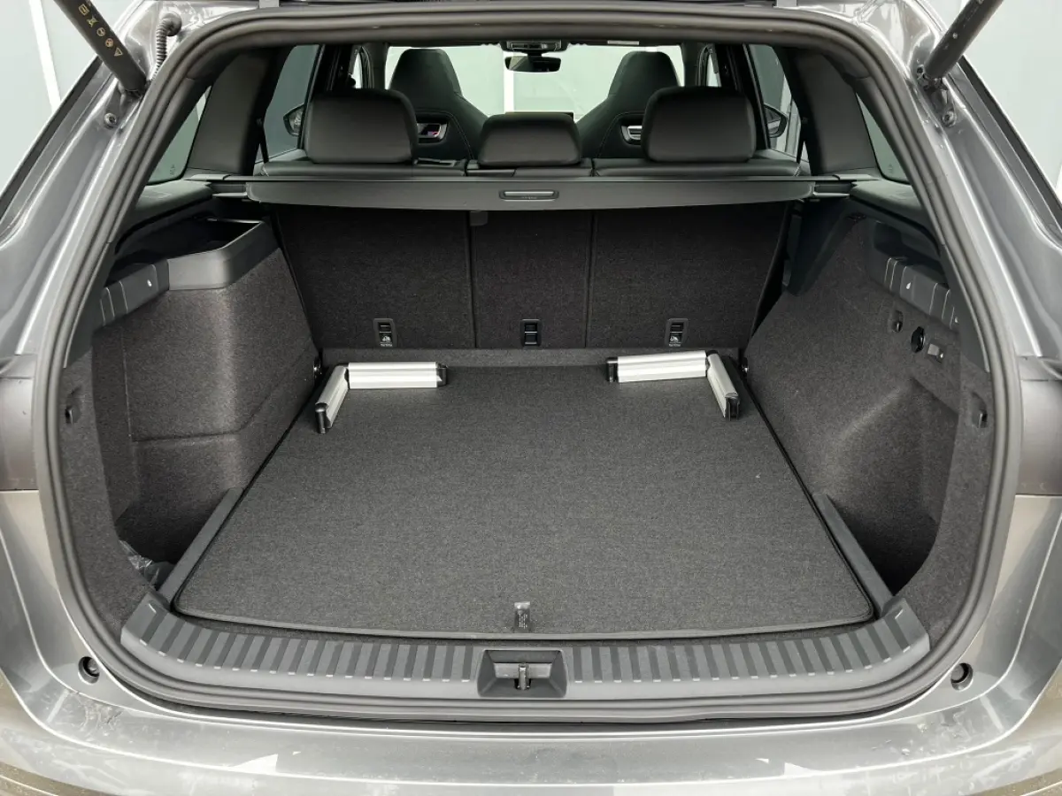 1.5 TSI PHEV 204pk Sportline | Pano | Trekhaak | Navi | Carplay