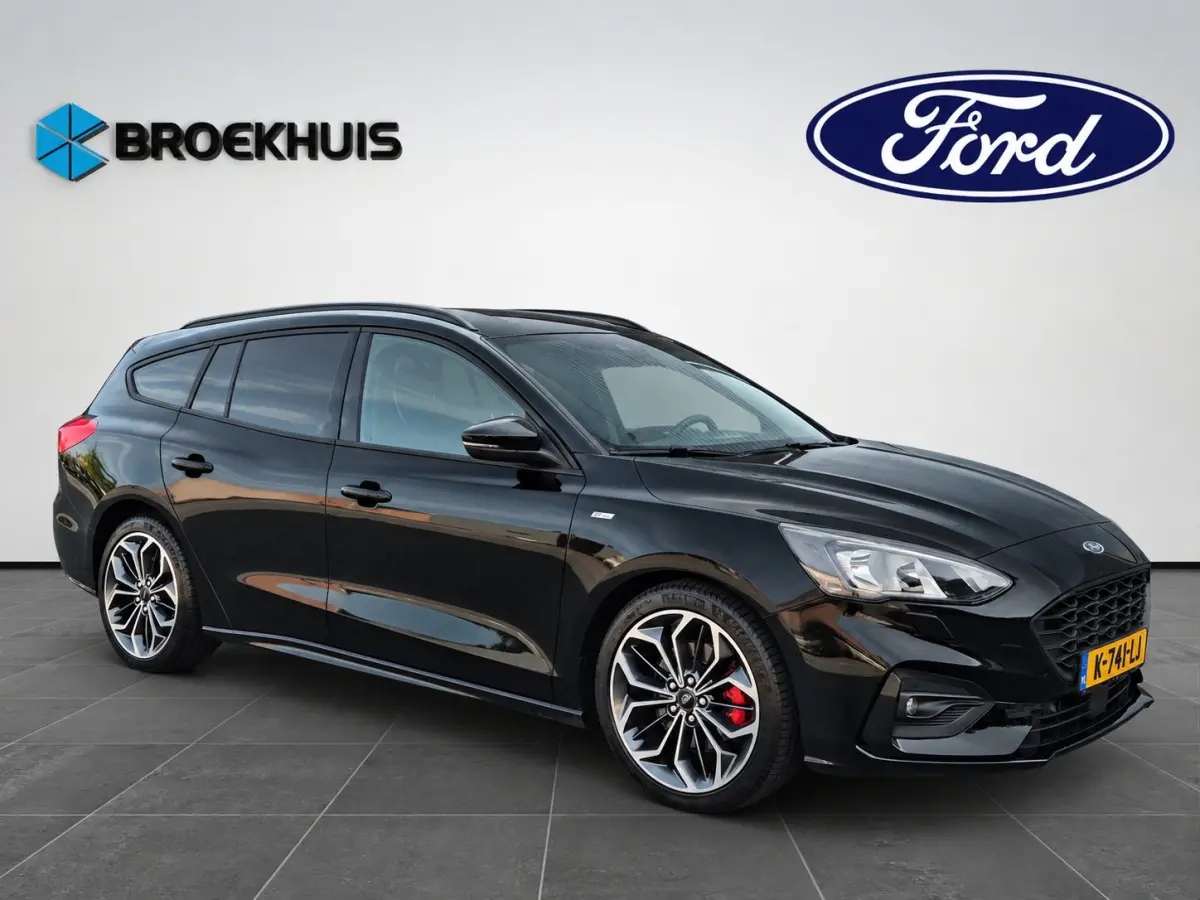 1.5 EcoBoost 150pk ST Line Automaat | Technology Pack | Stoelverwaming | 18" LMV | Privacy Glass |