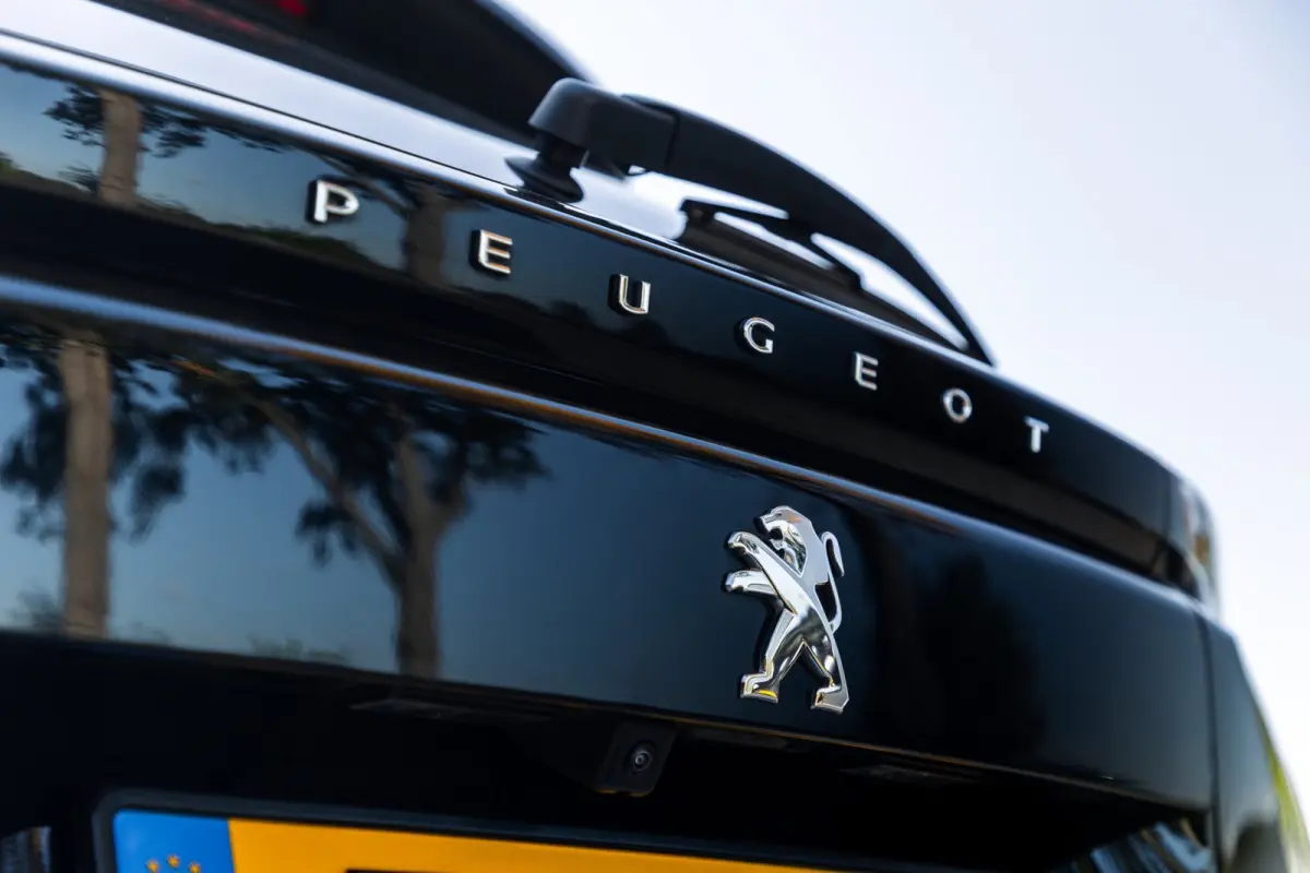 EV GT 50 kWh Soh 100% I Panoramadak I 360 Camera I 18 Inch I Alcantara I Zeer netjes I Geur & rookvrij