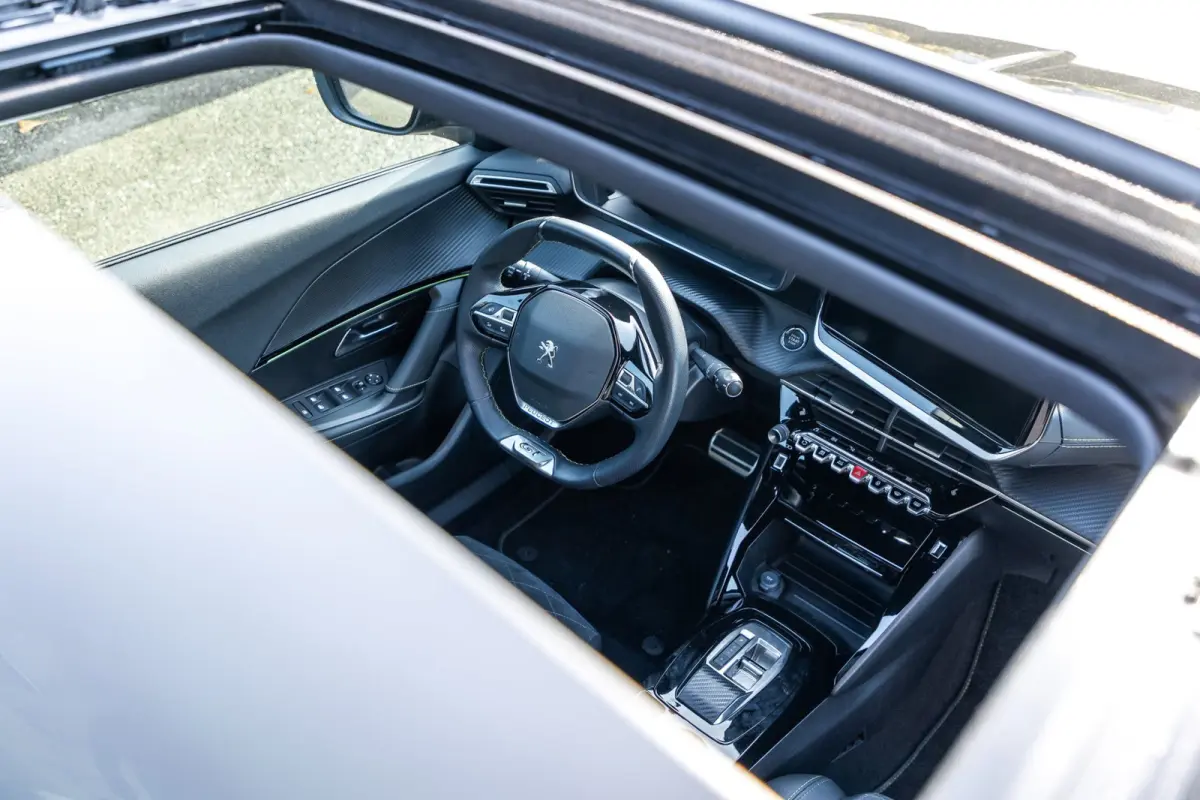 EV GT 50 kWh Soh 100% I Panoramadak I 360 Camera I 18 Inch I Alcantara I Zeer netjes I Geur & rookvrij