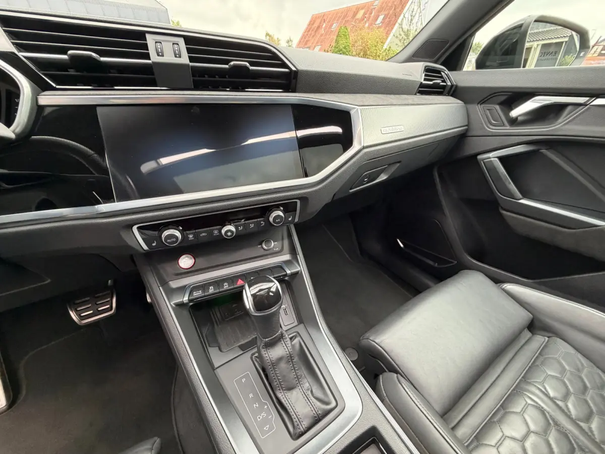 RS 2.5 TFSI RS Quattro 400PK / Pano / RS Seats / B&O / ACC / Alcantara / Trekhaak .