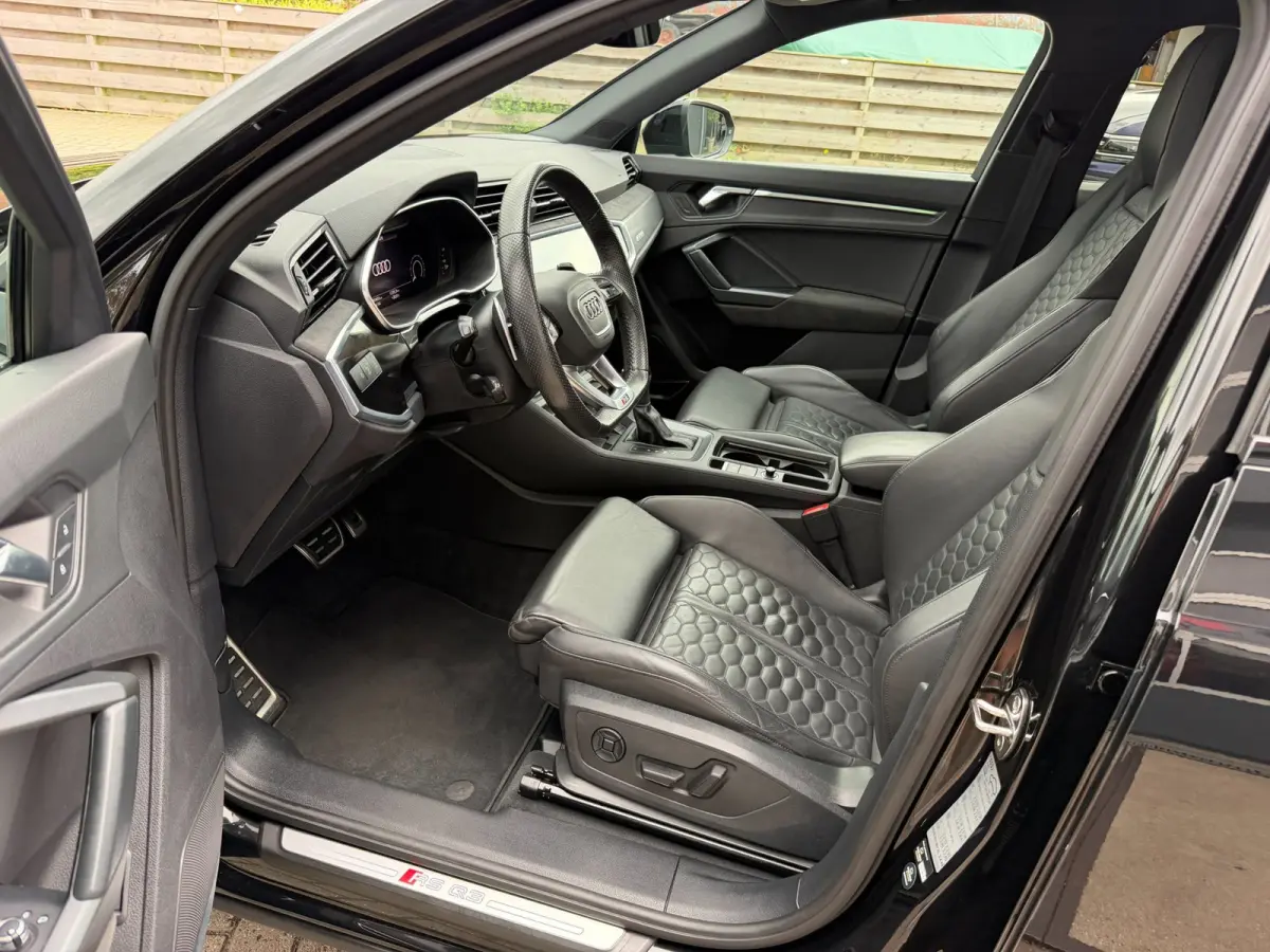 RS 2.5 TFSI RS Quattro 400PK / Pano / RS Seats / B&O / ACC / Alcantara / Trekhaak .