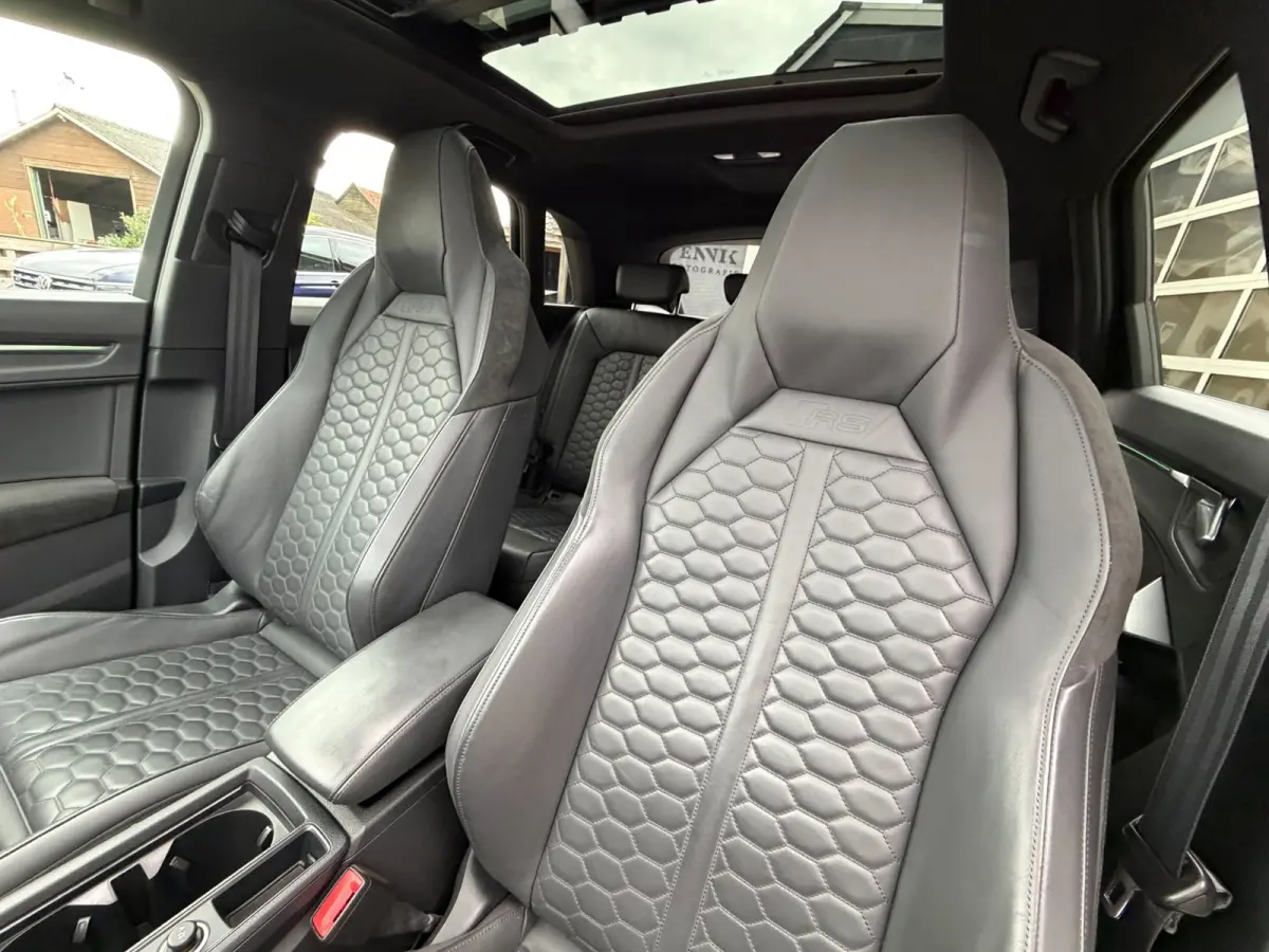 RS 2.5 TFSI RS Quattro 400PK / Pano / RS Seats / B&O / ACC / Alcantara / Trekhaak .