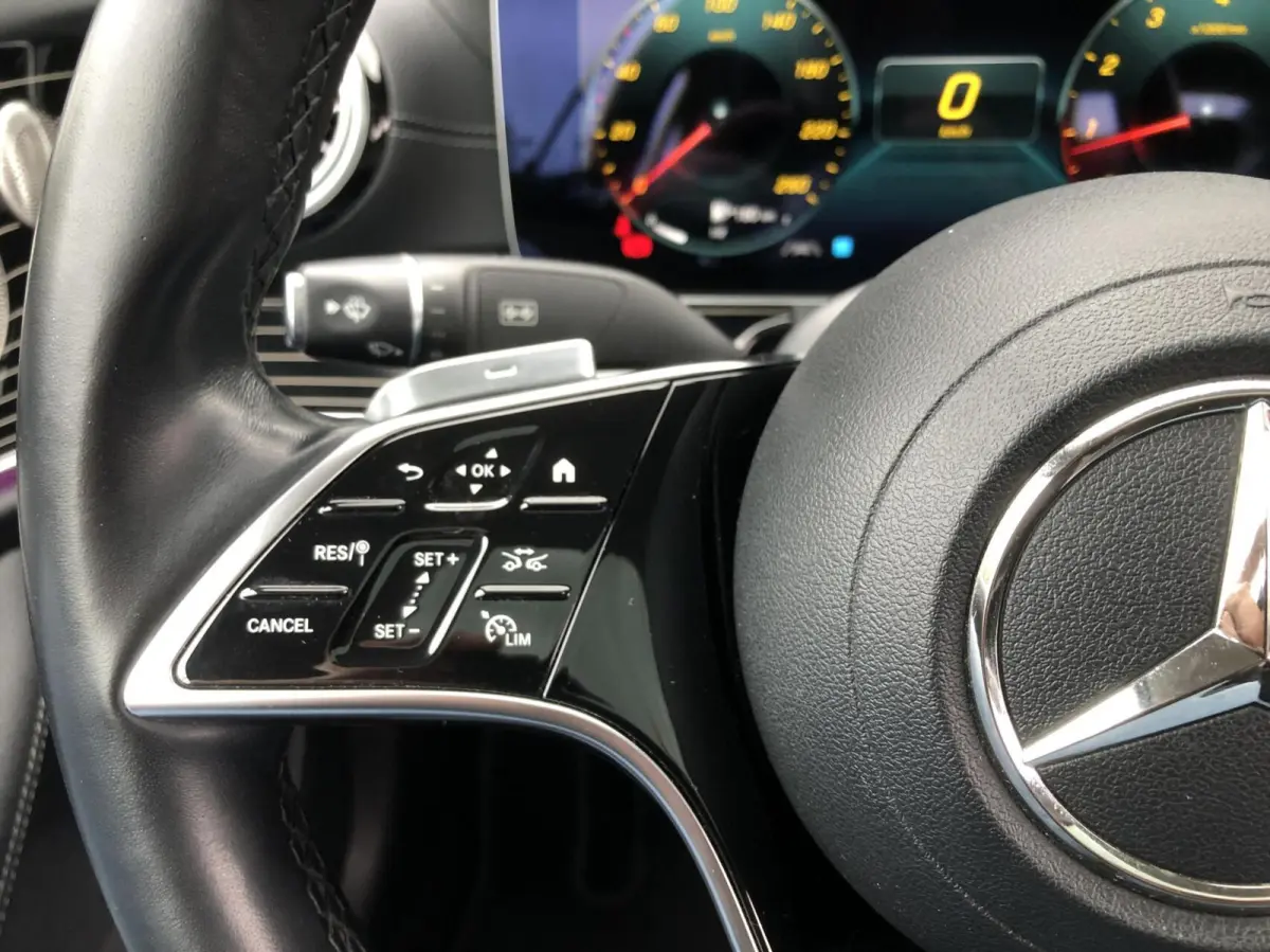 200, FACELIFT MODEL, PANORAMADAK, BURMESTER, ELEKTRISCHE STOELEN, LEDER, ECC AIRCO, CRUISE, STOELVERWARMING, STOELKOELING, APPLE CARPLAY