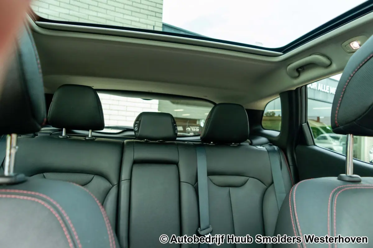 1.2 TCe Bose Black Edition met panoramadak